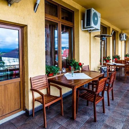Valea Regilor Reghin Hotel ภายนอก รูปภาพ