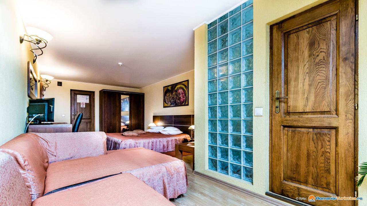 Valea Regilor Reghin Hotel ภายนอก รูปภาพ