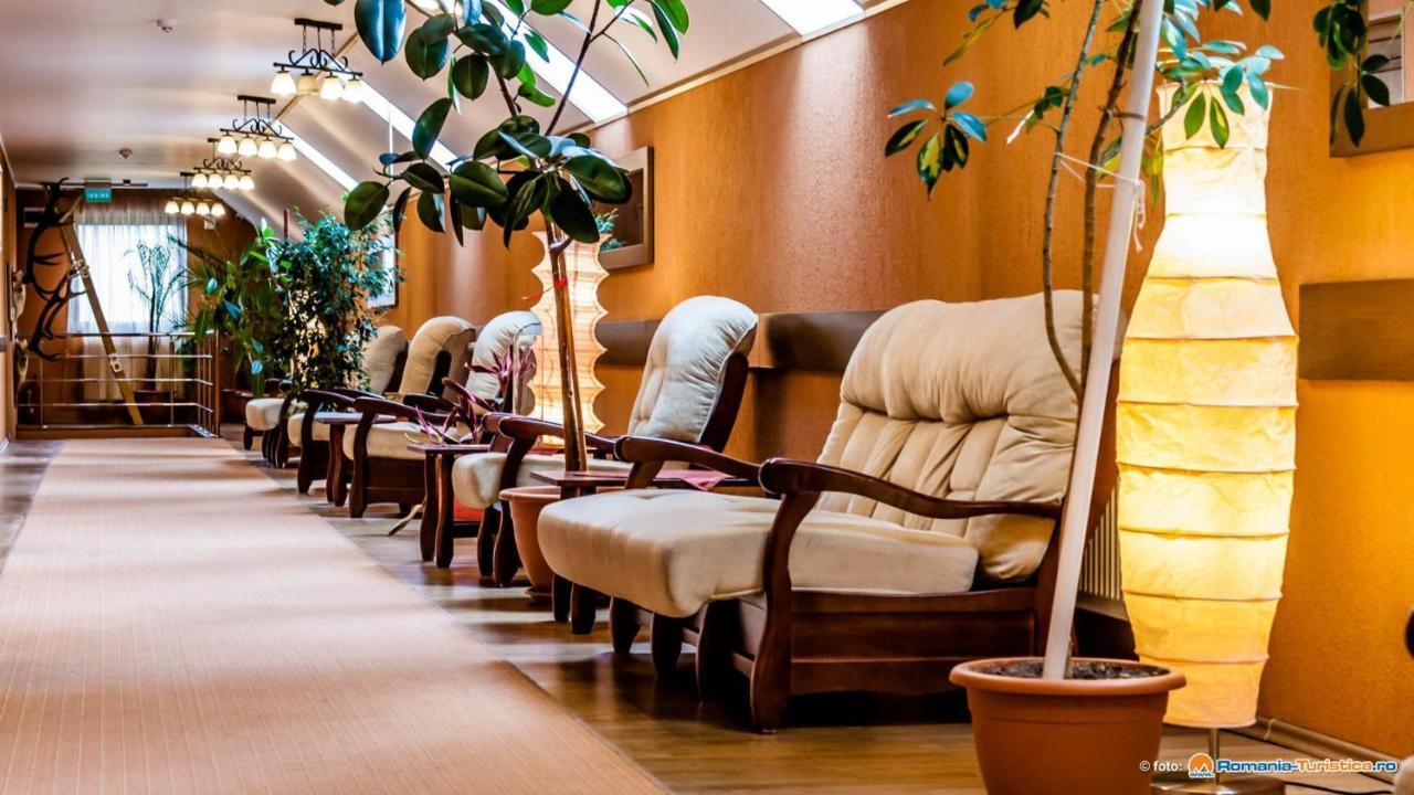 Valea Regilor Reghin Hotel ภายนอก รูปภาพ